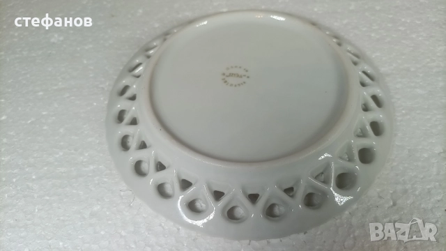 Порцеланови чинийки, рязан порцелан на Изида, 4 бр, снимка 5 - Чинии - 52380035