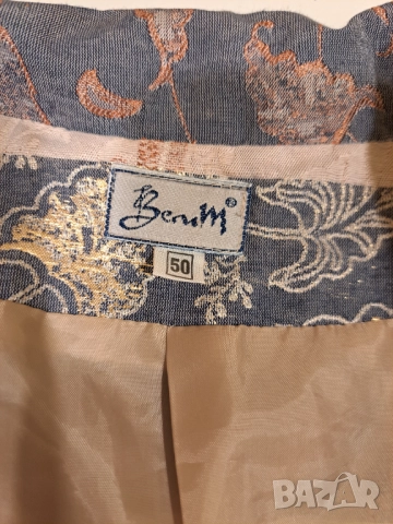 Елегантно декоративно сако с флорални мотиви – размер 50, снимка 5 - Сака - 52058637