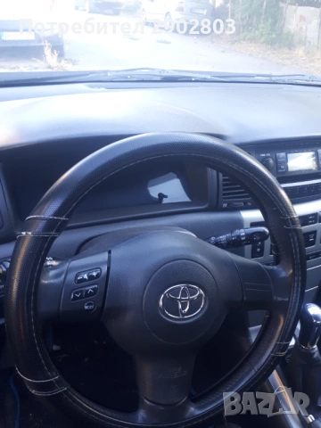 Toyota Corolla 1.6 Facelift, снимка 7 - Автомобили и джипове - 54134431
