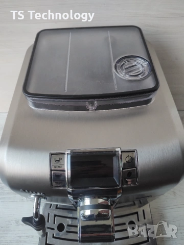 Кафеавтомат - робот Saeco SYNTIA inox, снимка 8 - Кафемашини - 53039015