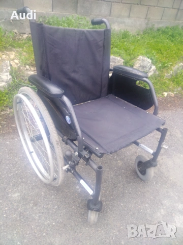 Сгъваема инвалидна рингова количка VERMEIREN 