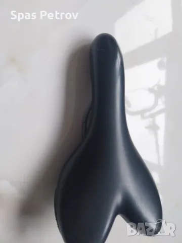 каска и седалка , снимка 4 - Части за велосипеди - 49685820