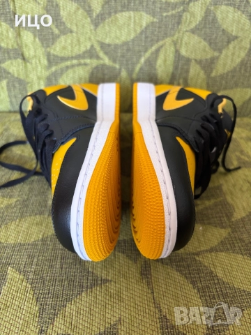Нови мъжки обувки AIR JORDAN 1 LOW BLACK/YELLOW OCHRE-WHITE, снимка 8 - Спортни обувки - 51778033