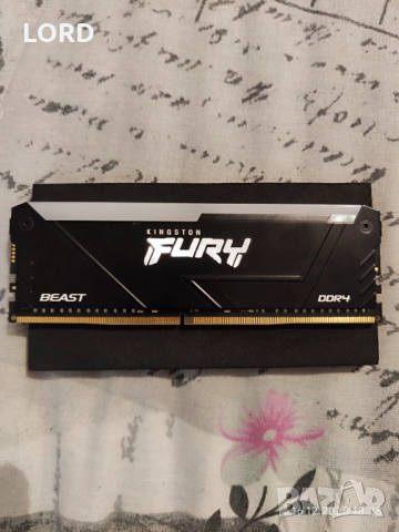 Рам памет 32GB DDR4 3200 CL16 Kingston Fury Beast RGB