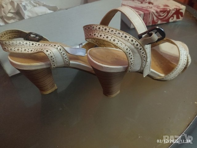 Дамски обувки , снимка 2 - Дамски обувки на ток - 38874237