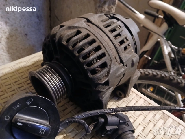 голф 4 бензин , golf 4 - бубини с кабели , бушониера , динамо , копче фарове, снимка 3 - Аксесоари и консумативи - 53986010