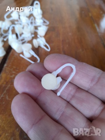 Стари кукички,куки за пердета, снимка 2 - Други ценни предмети - 35201329