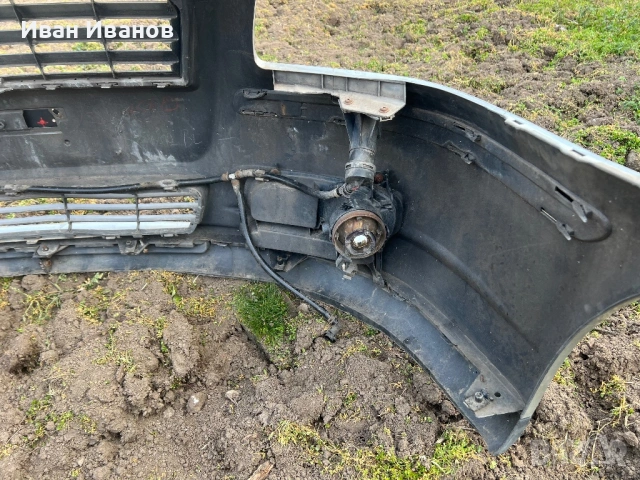 Toyota avensis T250 предна броня, снимка 5 - Части - 53878193