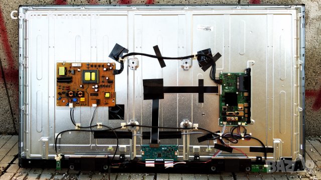 TOSHIBA 50U6863DB със счупена матрица ,17IPS72 ,17MB130S ,VES500QNDA-2D-U12 ,55T32-C0F CTRL BD, снимка 4 - Части и Платки - 35341787