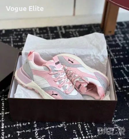 Дамски спортни обувки Puma