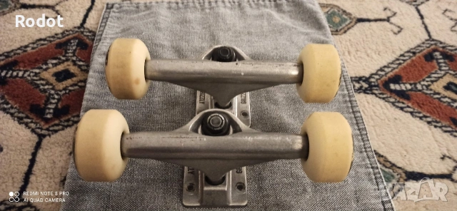 Скейтборд машинки/колесари Grizzly с колела,лагери и болтове., снимка 2 - Скейтборд, ховърборд, уейвборд - 53272374