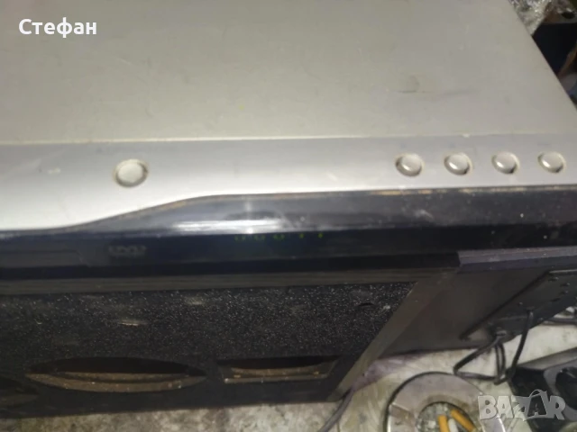 DVD player LG, снимка 4 - Плейъри, домашно кино, прожектори - 51174302