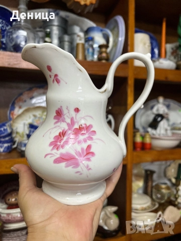 Един винтидж разкош💗 Порцеланова кана за вода Вместимост-500/600 мл и височина-17 см Ръчно рисувана, снимка 5 - Аксесоари за кухня - 51503518