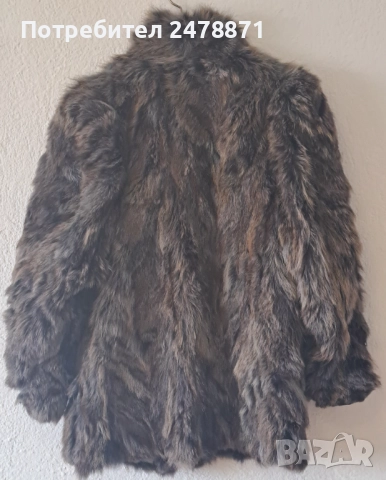 Дамско палто от естествен косъм - миеща мечка. Отлично състояние.