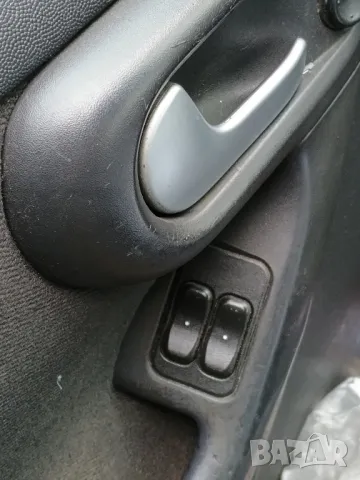 Opel Combo 1.6 CNG, снимка 13 - Автомобили и джипове - 48941737