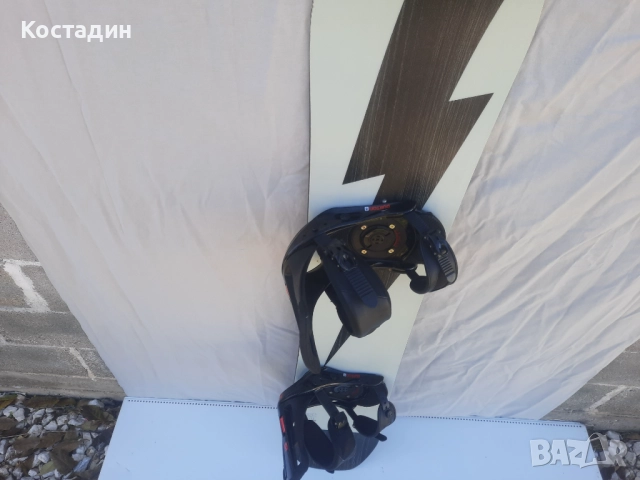 Сноуборд 154см. BURTON CUSTOM EXPERIENCE WIDE  CAMBER с автомати , снимка 4 - Зимни спортове - 52567255