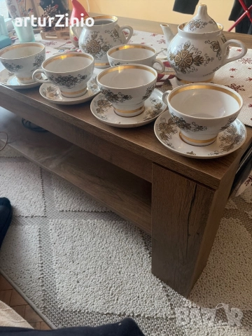 Порцеланов комплект за чай, снимка 4 - Сервизи - 52917307