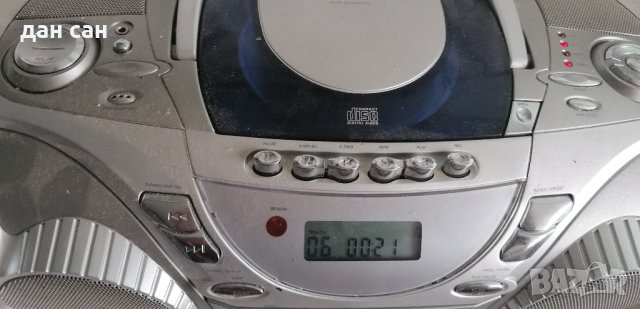 Roadstar радиокасетофон cd player six way Swiss, снимка 6 - Радиокасетофони, транзистори - 42732098