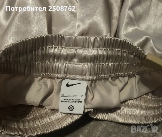 Nike оригинални панталонки , снимка 8 - Къси панталони и бермуди - 53003521