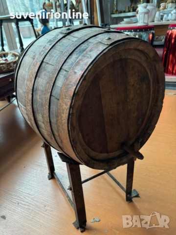 Стара дървена бъчва на стойка, снимка 2 - Антикварни и старинни предмети - 44922185