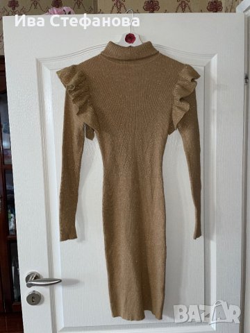 Нова елегантна миди midi спортно елегантна ежедневна ластична бежова рокля рипс тип поло яка , снимка 3 - Рокли - 42655712