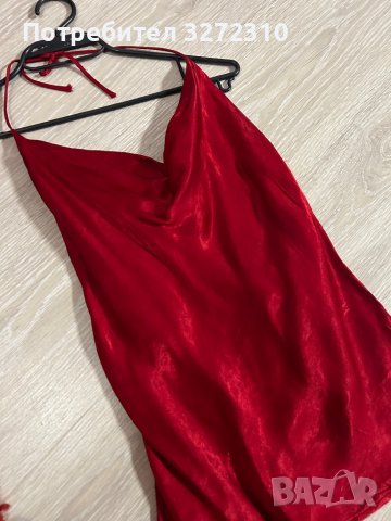 Червен сатенен топ с гол гръб ZARA, снимка 2 - Корсети, бюстиета, топове - 42037459