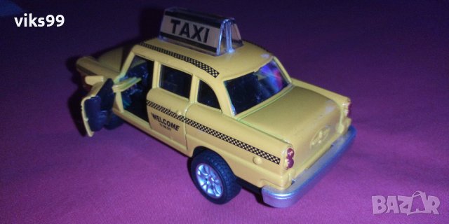 New York City Classic Taxi Cab - Мащаб 1:36, снимка 3 - Колекции - 39890252