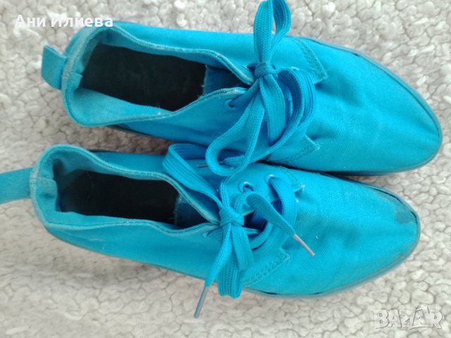 Страхотен тюркоазен цвят кецки