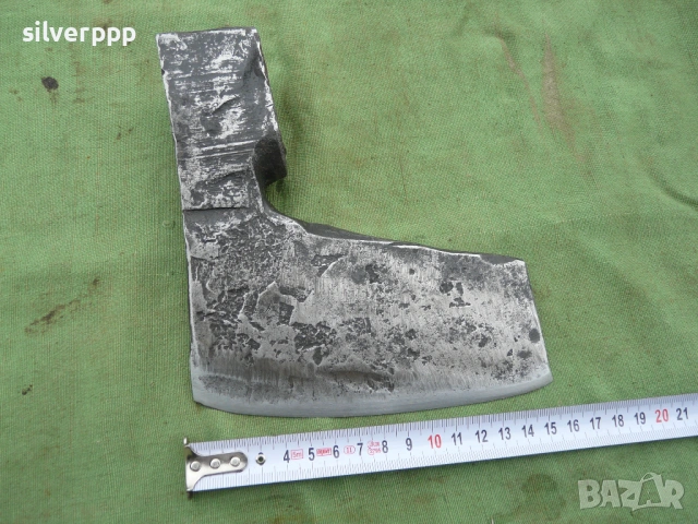  Стара кована брадва - 612 