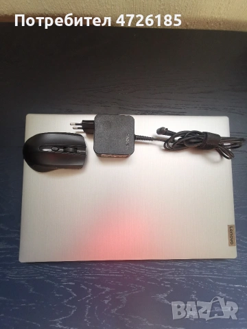 Продавам лаптоп Lenovo IdeaPad 3, използван много внимателно. Няма дра, снимка 2 - Лаптоп аксесоари - 53316587