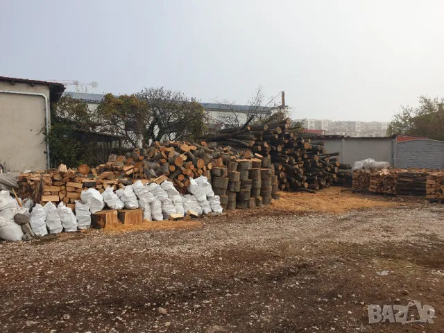 Дърва за огрев в чували