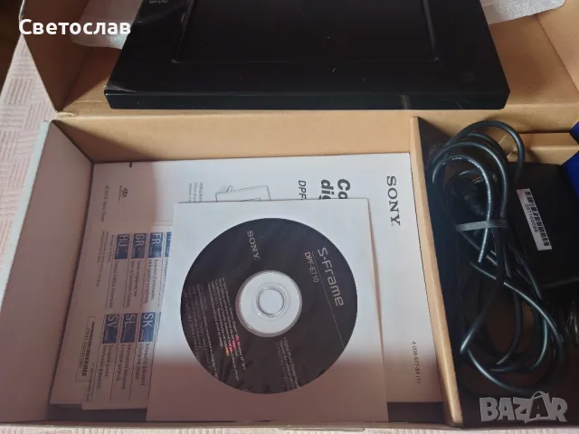 Нова дигитална фоторамка Sony DPF E710, снимка 4 - Друга електроника - 48738499