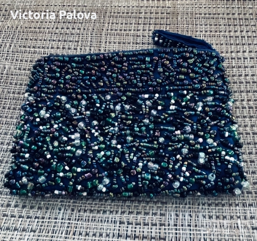 Елегантна чантичка - портмоне с бисери