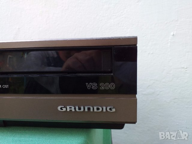 GRUNDIG VS 200 Видео, снимка 6 - Плейъри, домашно кино, прожектори - 29513774