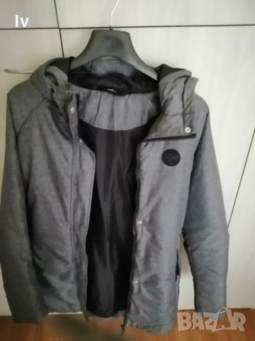 Дамско зимно яке hummel, снимка 4 - Якета - 34461608