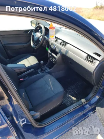 Лек автомобил Skoda Rapid, снимка 6 - Автомобили и джипове - 56128855
