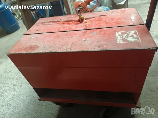 метална кутия за инструмент на колела 