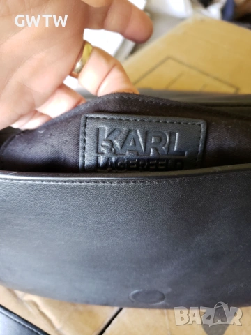 Karl Lagerfeld малка чанта, оригинална, снимка 5 - Чанти - 54315661