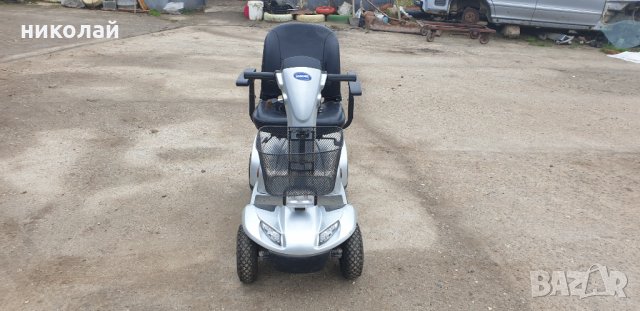 скутер за трудноподвижни хора или инвалиди