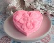 Голямо сърце с теменужки цветя силиконов молд форма калъп фондан сапун гипс свещ декор, снимка 1