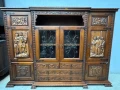 Уникален шкаф - витрина от дъбов масив, снимка 1