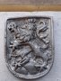 Метален герб лъв с корона алуминий, снимка 1 - Антикварни и старинни предмети - 35515340
