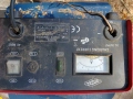 Продавам зарядно за кола 12V, снимка 2