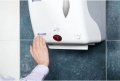 Сензорен безконтактен диспенсър за хартиени кърпи за ръце