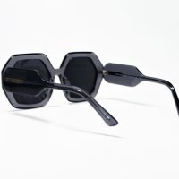 Оригинални дамски слънчеви очила Gianfranco Ferre -45%, снимка 10 - Слънчеви и диоптрични очила - 40874554