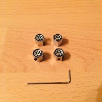 Оригинални метални винтили за джанти за VW, снимка 2 - Аксесоари и консумативи - 30914654