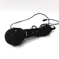 Динамичен вокален микрофон(1.5), снимка 1 - Микрофони - 44745818