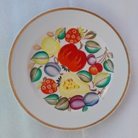Руска порцеланова чиния, снимка 1 - Чинии - 42434567