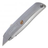 Нож Stanley макетен метален с трапецовидно прибиращо се острие 155х19 мм, снимка 1 - Други инструменти - 34000070