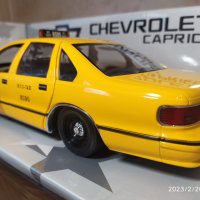 1:18 Chevrolet Caprice NY TAXI - UT MODELS, снимка 2 - Колекции - 39743767